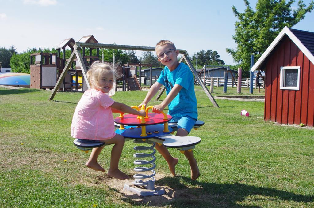 Tornby Strand Camping Cottages ヒアツハルス エクステリア 写真